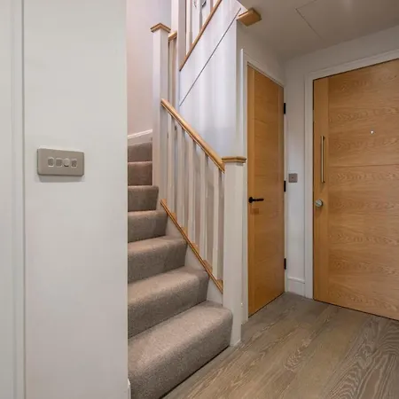 The Quadrant - The Carillon Apartment *
