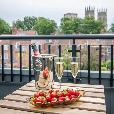 The Quadrant - The Carillon York