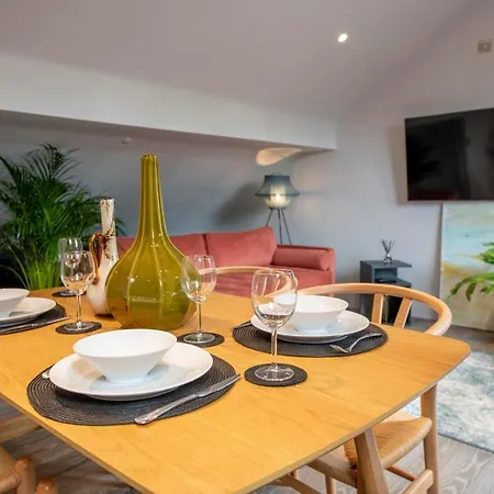 The Quadrant - The Carillon יורק